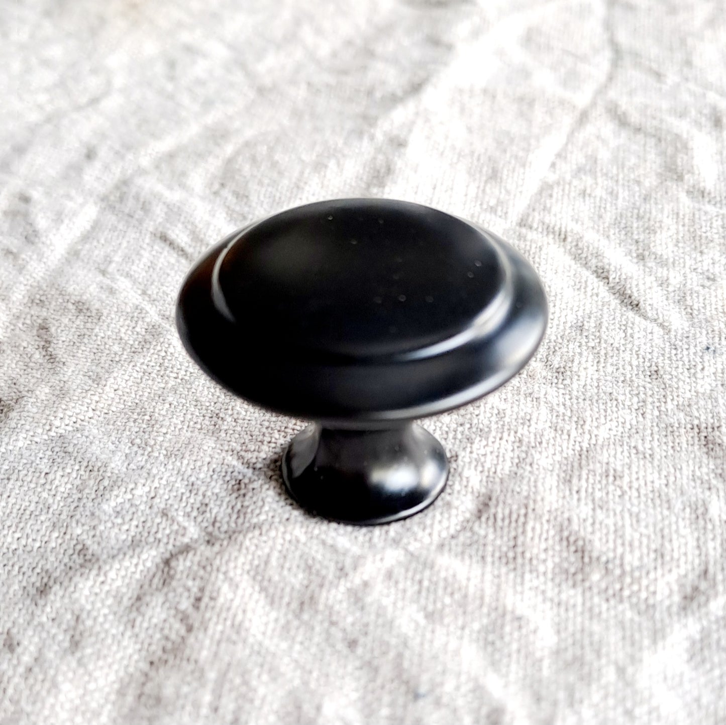 Metal Knob Rounded - Black