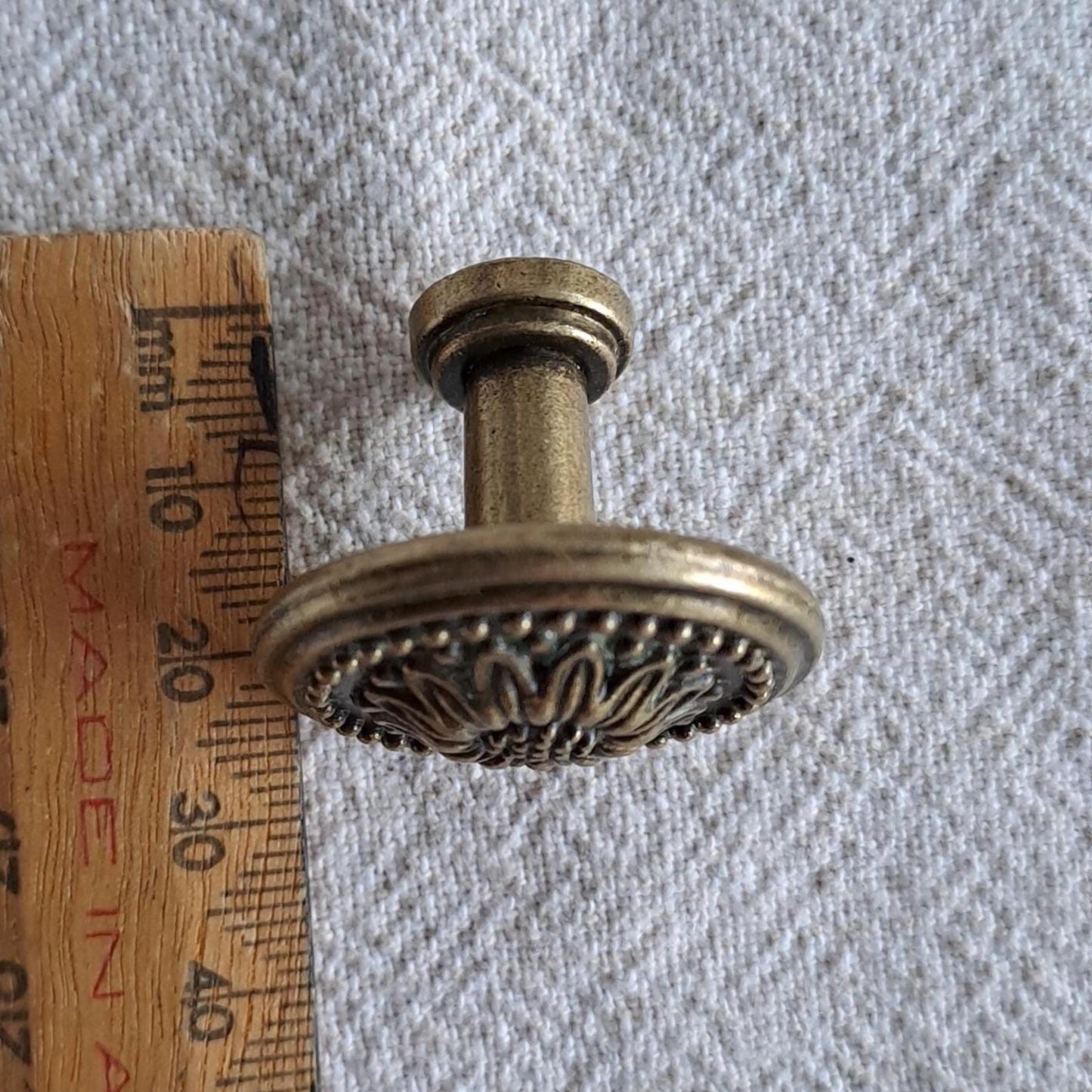 ‘Elegant Sunflower’ Antique Bronze Knob