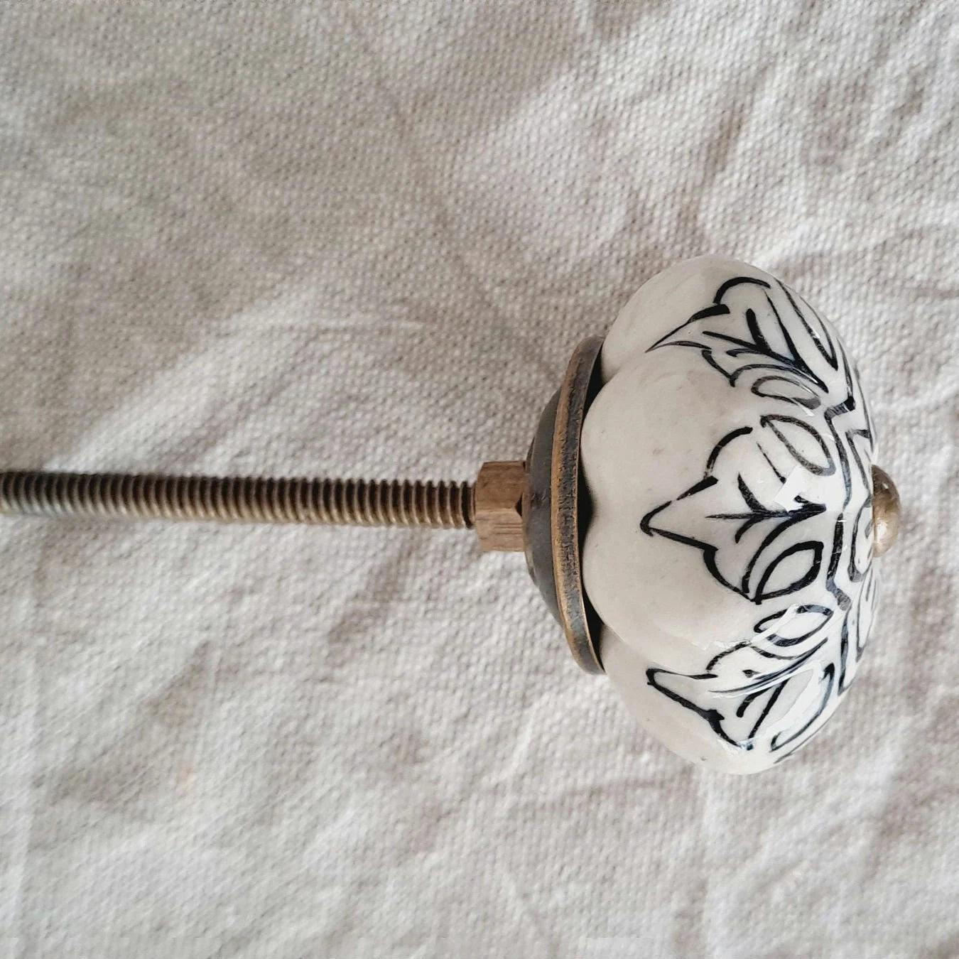 Ceramic Drawer/Cabinet Knob - Vintage Floral - Black/White