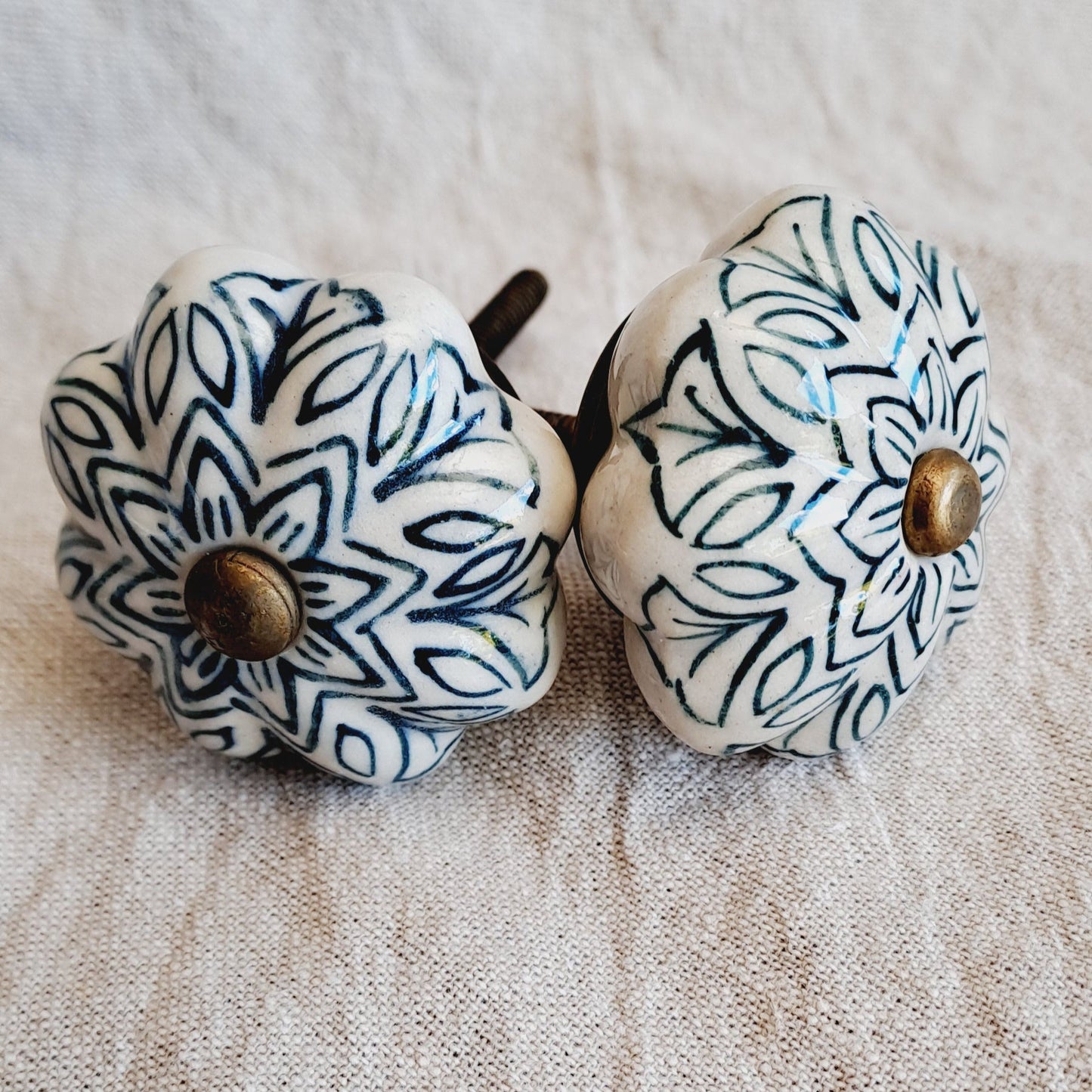 Green 'Vintage Flower' Ceramic Drawer Knob