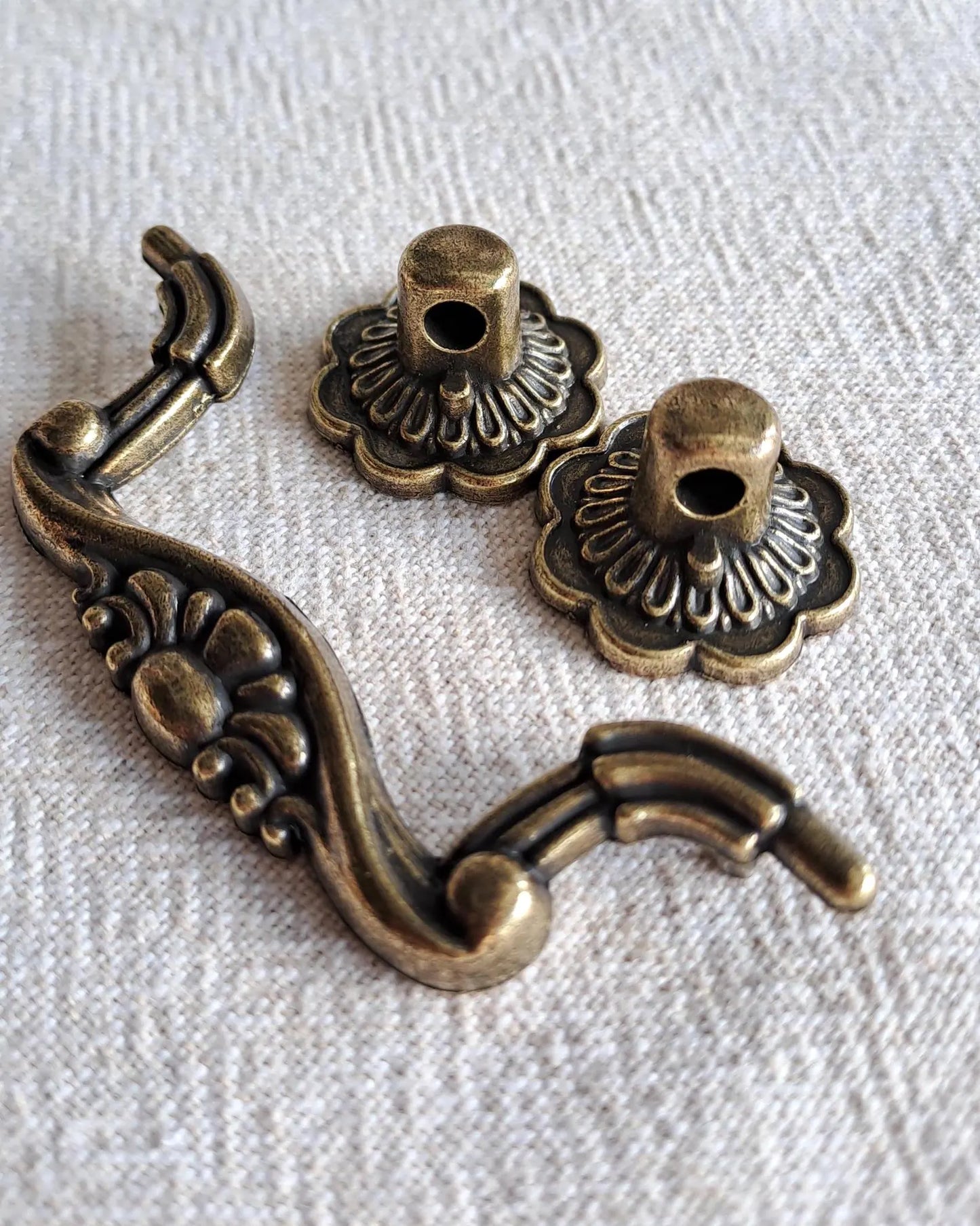 Handles - 'Old Vintage' Style