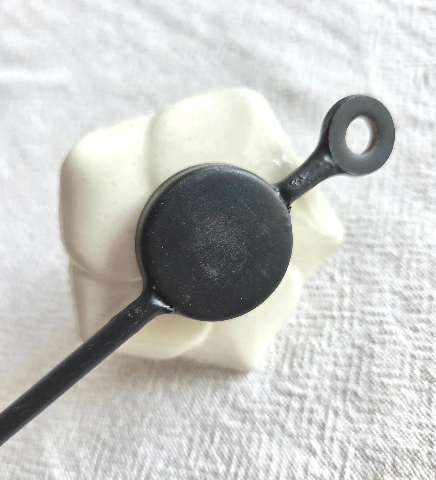 Rose Hook - Ceramic & Metal - Red
