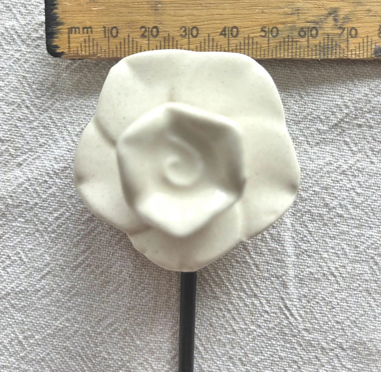 Rose Hook - Ceramic & Metal - Red