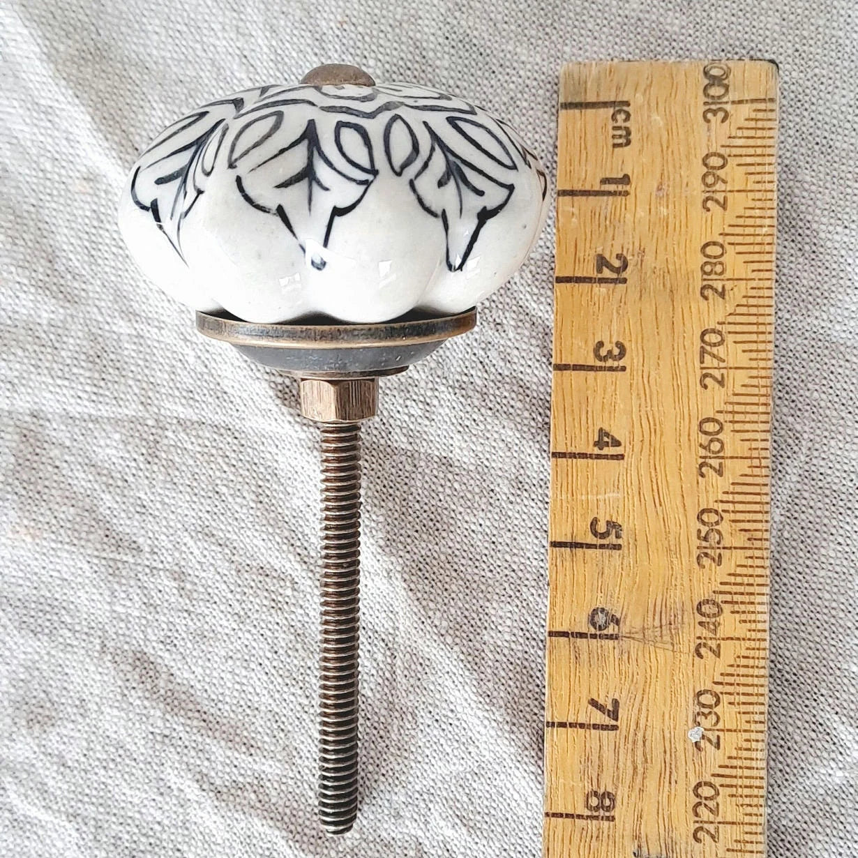 Ceramic Drawer/Cabinet Knob - Vintage Floral - Black/White