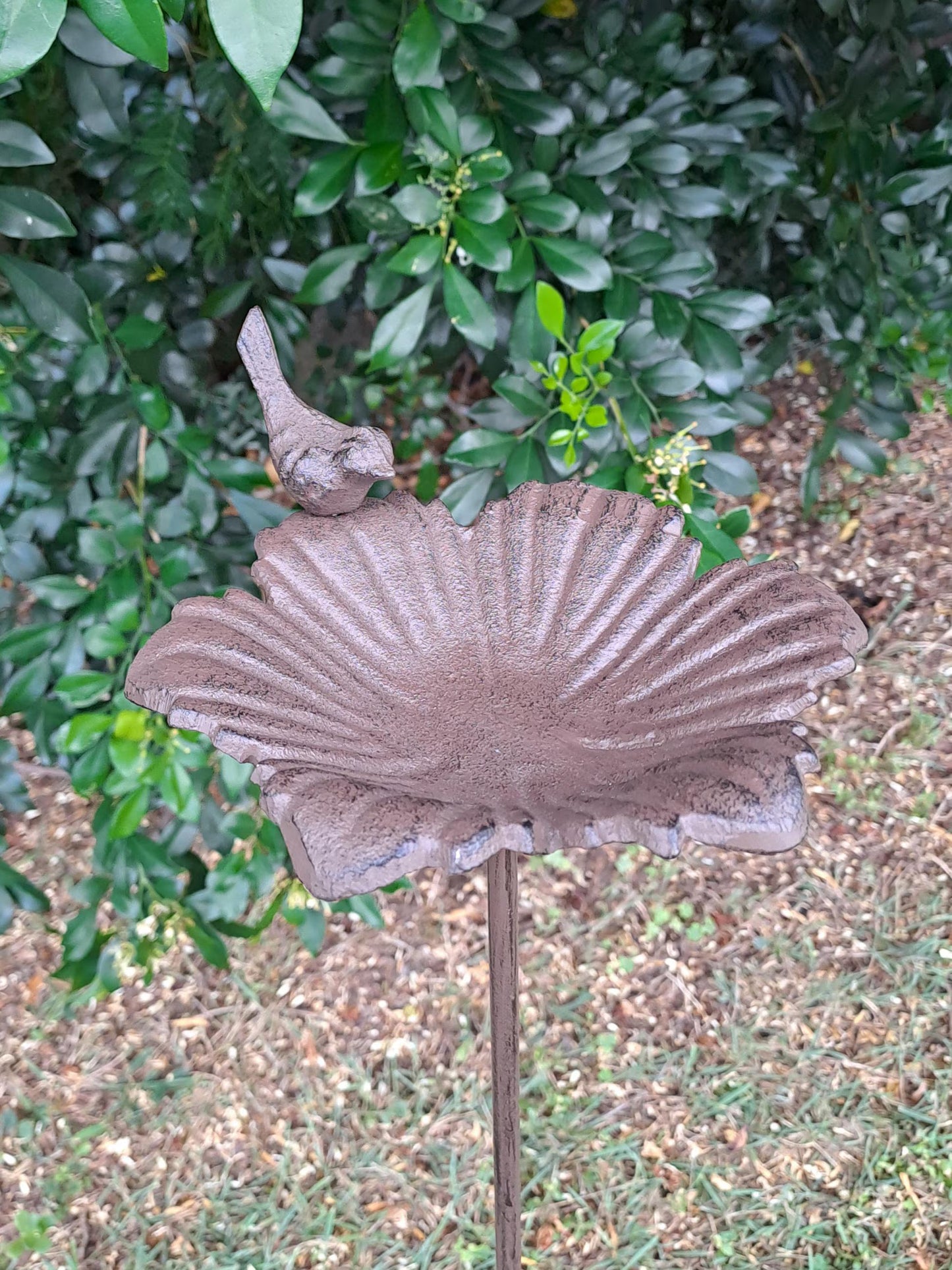 Cast Iron Stake Bird Feeder