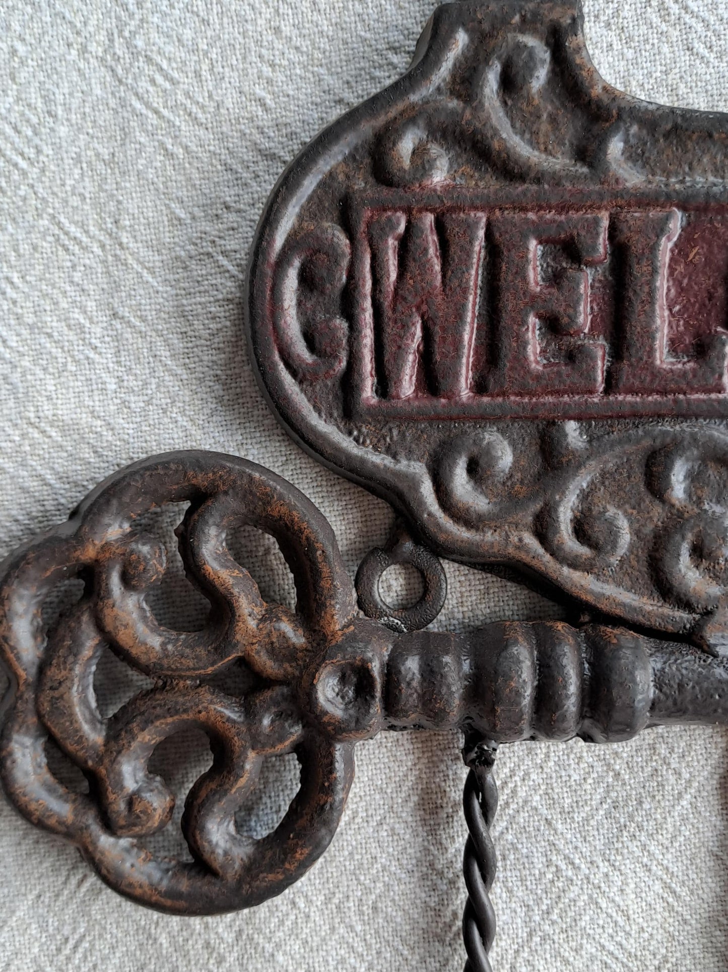 'WELCOME' Key Hook Rack - Cast Iron