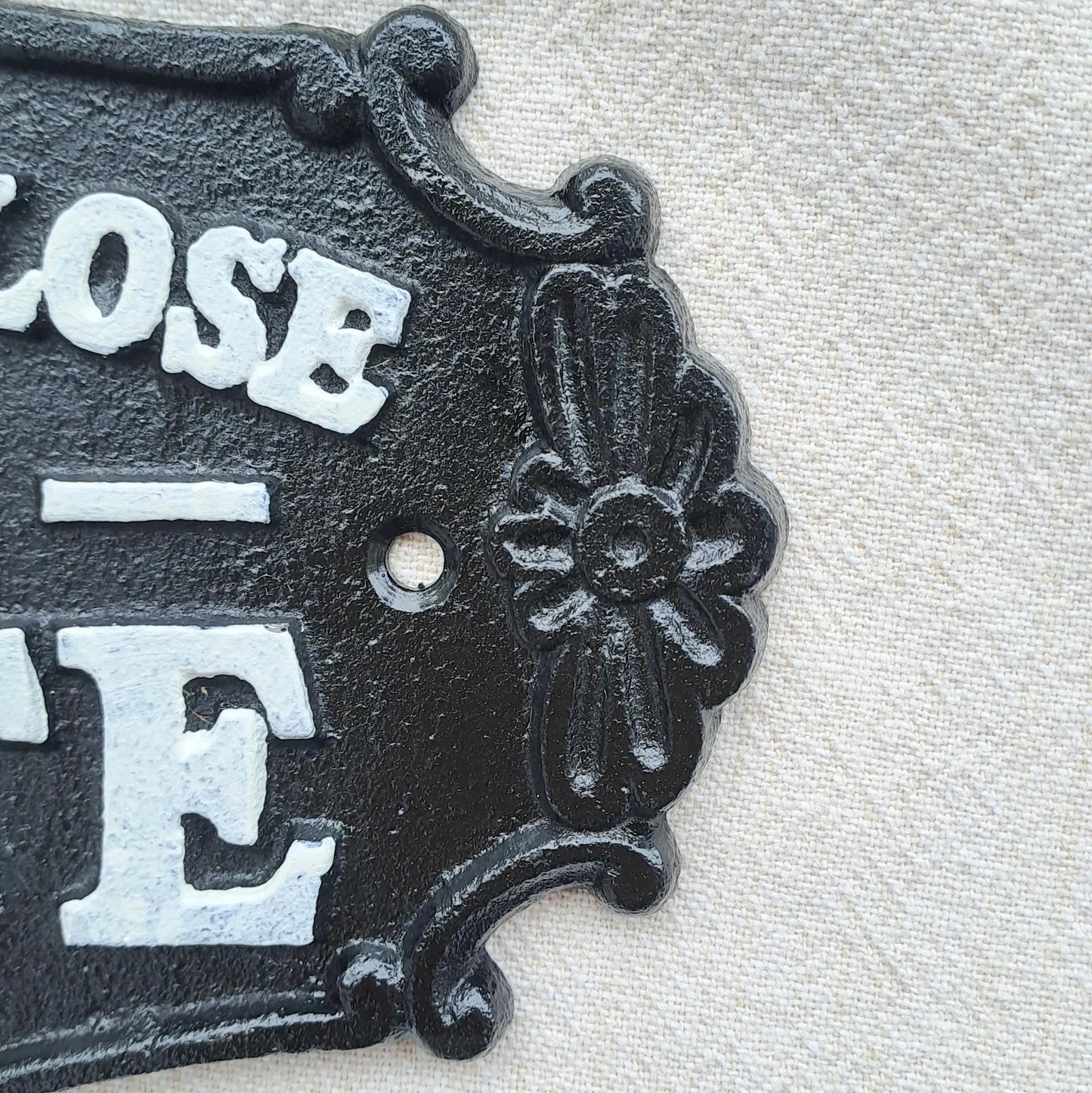 'PLEASE CLOSE THE GATE' Cast Iron Sign
