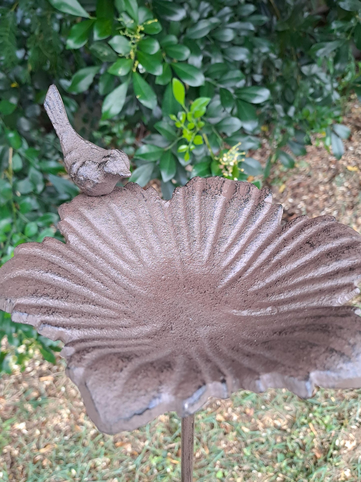 Cast Iron Stake Bird Feeder