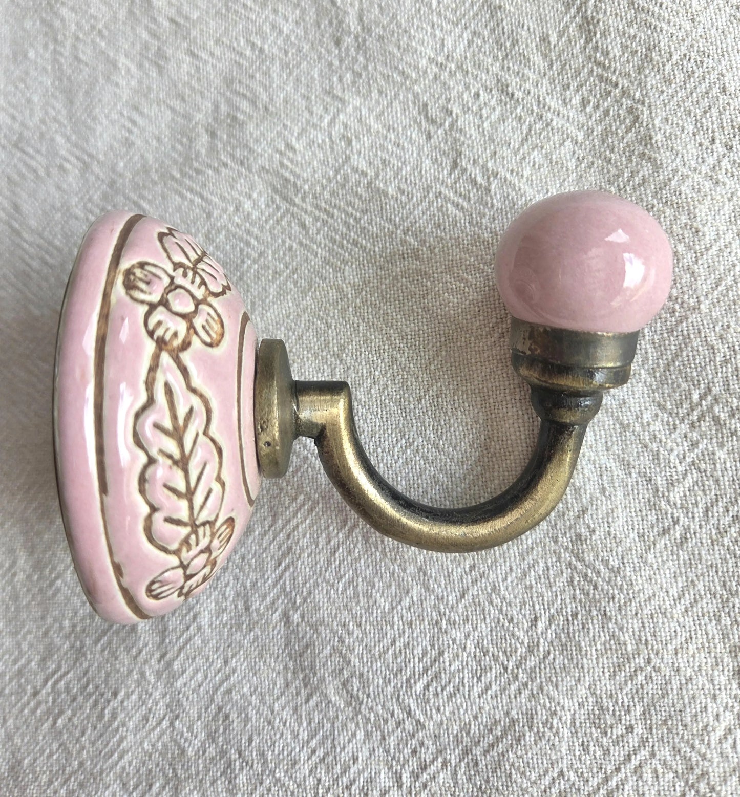 Flower Design Wall Hook - Pink